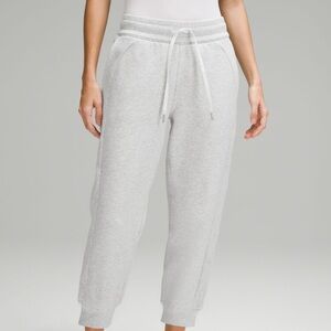 lulu joggers perfect condition